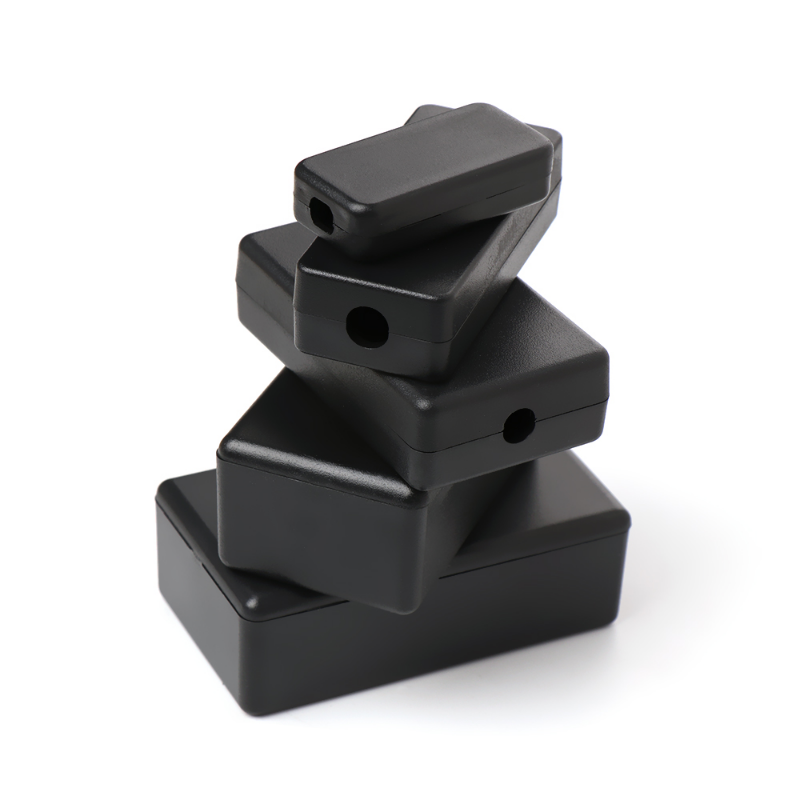 Caja negra impermeable de plás - Unique Electronics Gadgets reseña y precio