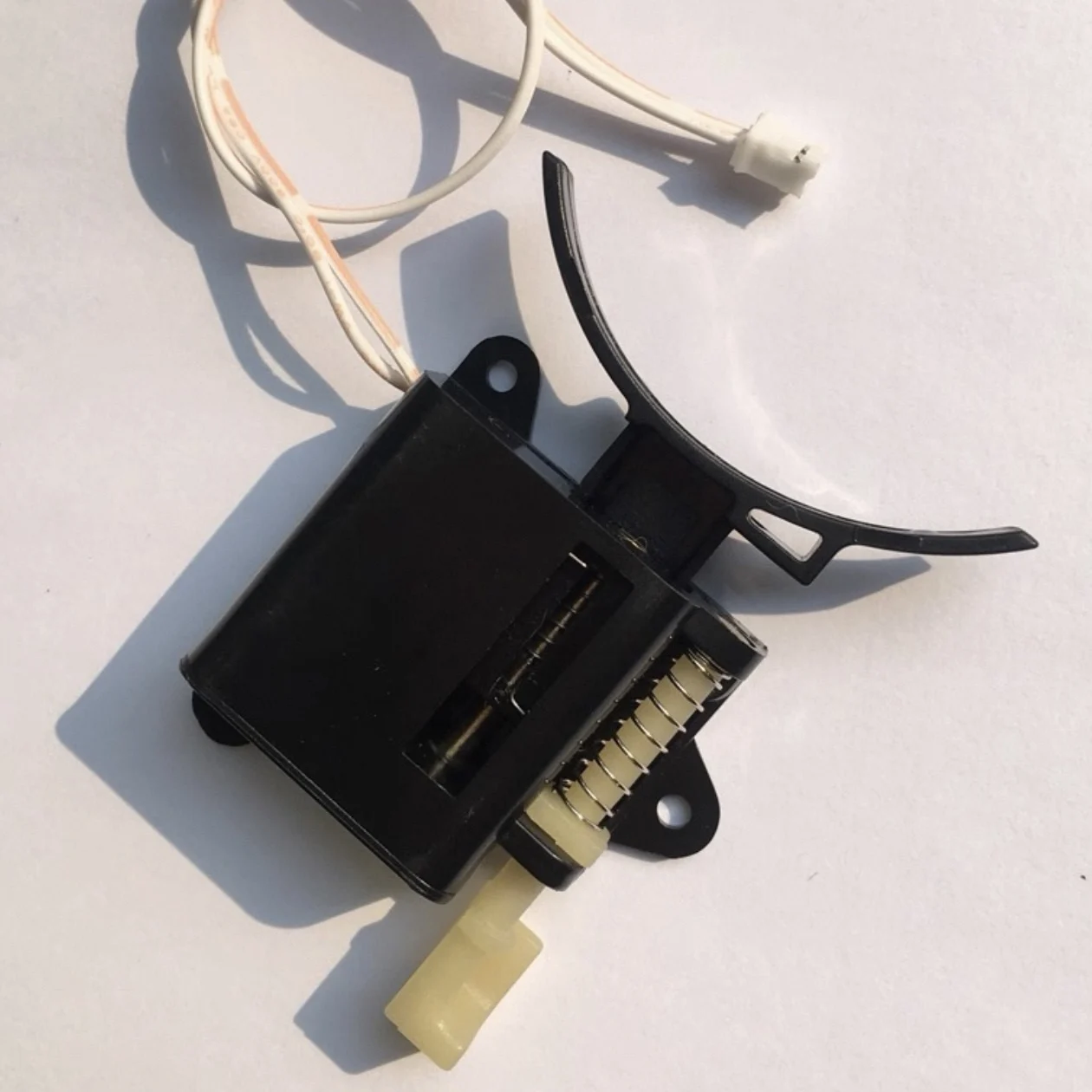 Accesorios para Cerraduras Int - Electronics & Tech Gadgets reseña y precio
